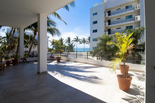 Imagen 1 de 30 de Casa En Venta En Bucerias A Pasos De La Playa