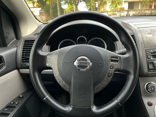 Nissan Sentra 2.0 Flex Aut. 4p