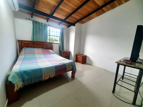 Imagen 8 de 11 de Town House En Res. Villa De Campo