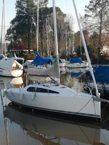 Velero Mastracchio 24.5 C/motor Yamaha - Impecable -