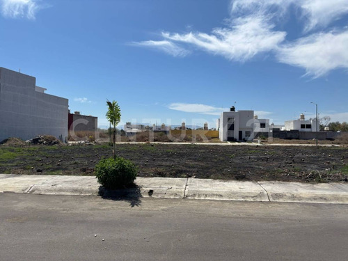 : Terreno Comercial En Renta De Mas De 5,000m2 En Renta Todo O En Partes
