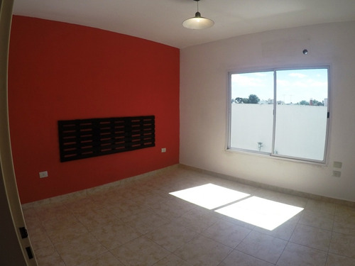 Imagen 7 de 12 de Excelente Duplex C/patio .venta