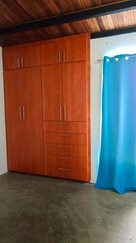 Imagen 5 de 9 de Casa En Ciudad Jardin Cagua 4 Habitaciones 3 Baños