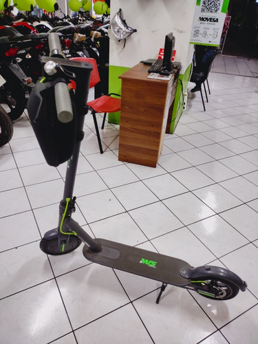 Imagen 2 de 5 de Scooter Eléctrico