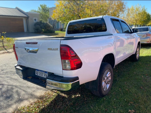 Toyota Hilux Toyota Hilux 2.4 Sr