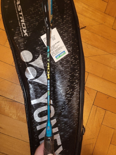 Imagen 3 de 4 de Raquetas De Badminton Yonex Astrox 88s Carbono Profesonal 4u