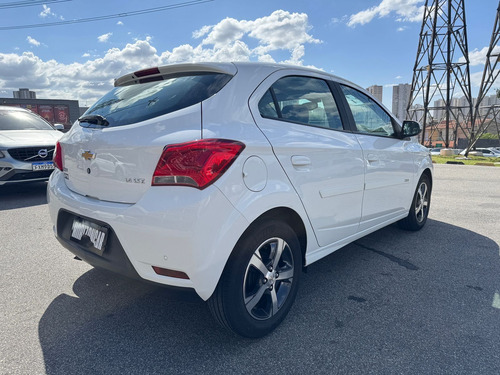 Chevrolet Onix HATCH LTZ 1.4 8V FlexPower 5p Mec.
