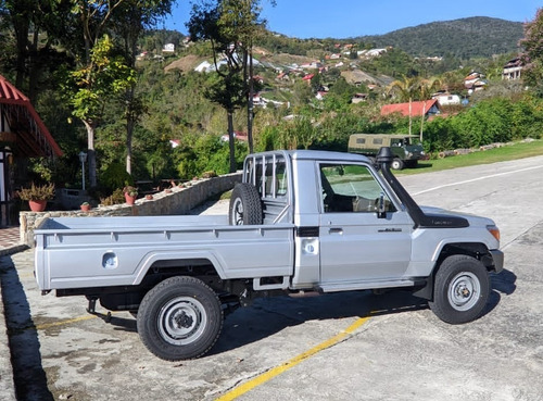 Imagen 4 de 8 de Toyota Pick Up