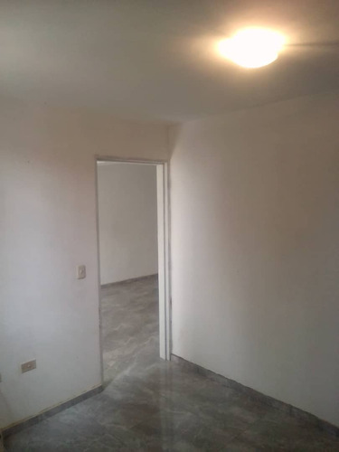 Imagen 5 de 14 de Apartamento Venta 3 Hab 2 Baños.