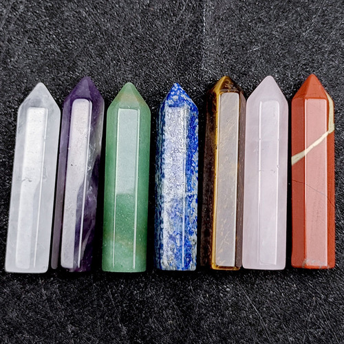 Pilares Hexagonales De Siete Chakras Con Forma De Prisma De