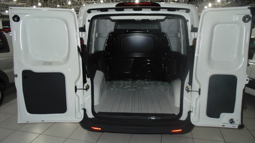Imagem 10 de 11 de Fiat Fiorino 1.4 Endurance 4 Portas Flex Cnpj
