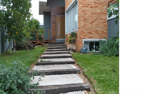 Sobrado - Residencial - 928160