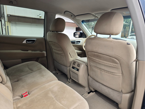 Nissan Pathfinder Sense V6 At