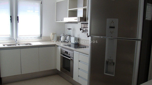 Imagen 9 de 29 de Venta De Apartamento De 3 Dormitorios En Playa Brava.