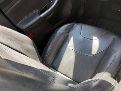 Imagen 13 de 17 de Ford Focus Se Plus At 4ptas 2016 Usado Gris