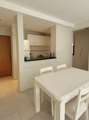 Departamento Alquiler Temporario. Solo Grupos Familiares