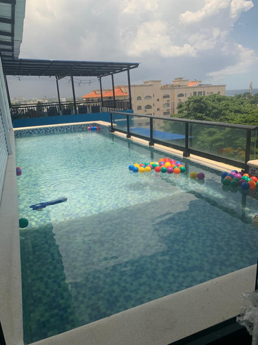 Venta, Edificio De 7 Niveles Ubicado En Gazcue, Santo Domingo