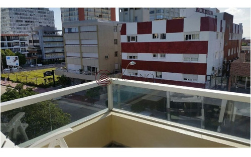 Imagen 10 de 21 de Apartamento En Venta Y Alquiler, Peninsula, Punta Del Este, 2 Dormitorios. - Punta Del Este Peninsula