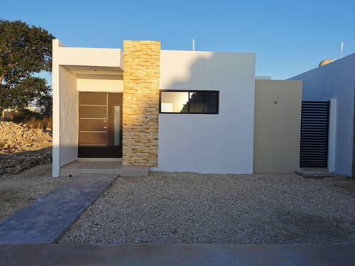 Casas En Residencial Puerta De Piedra De Una Planta