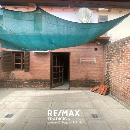 Casa En Venta 3 Dormitorios Barrio Los Troncos