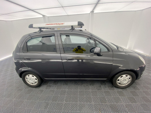 Imagen 10 de 25 de Chevrolet Spark Life 1.0