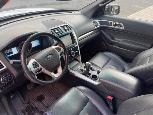 Imagen 8 de 12 de Ford Explorer 2014 4.0 Limited V6 Sync 4x2 Mt