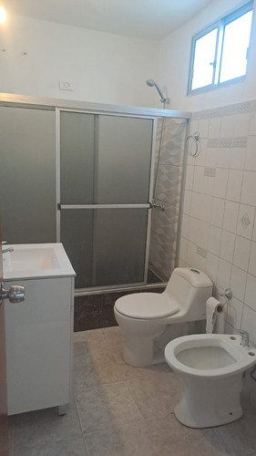 Comoda Casa El Fondo Tipo Apartamento
