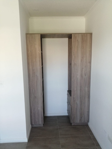 Condominio Ubicado A Una Cuadra De La Plaza De Renca