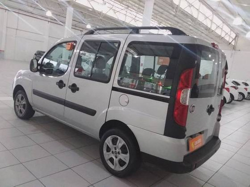 Imagem 6 de 9 de Fiat Doblò 1.8 Mpi Essence 7l 16v Flex 4p Manual
