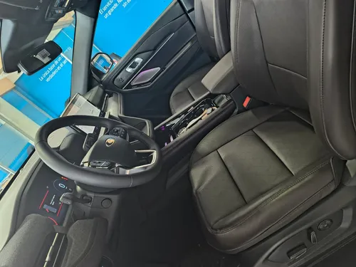 Ford Explorer Platinum 2025