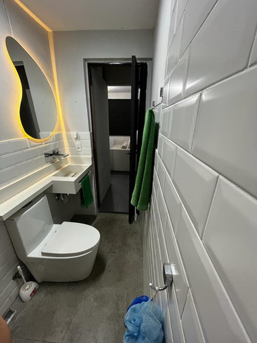 Apartamento À Venda: Espaçoso Apartamento De 2 Quartos Com Comodidades Modernas