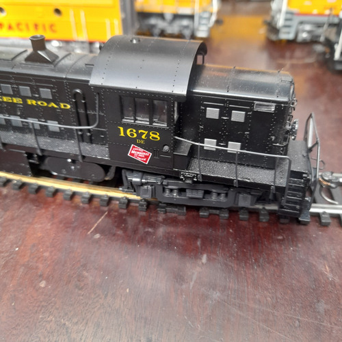 Locomotiva Ho Alco Rs-1 Milwaukee 1678 Atlas 7 Polegadas /24