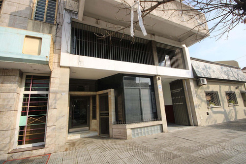 Imagen 3 de 24 de Deposito Venta Parque Chacabuco 354 Metros