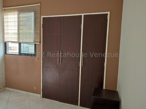 Imagen 13 de 25 de @enzococchioni.rah Moderno Apartamento Piso Bajo Resd. Greco San Jacinto 22-25667