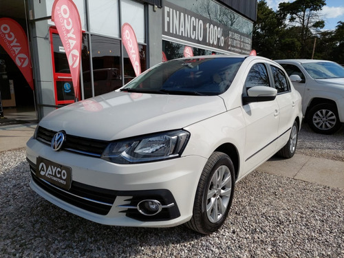 Volkswagen Voyage 1.6 Highline 4p 2017
