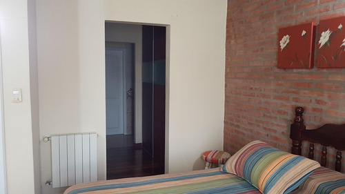 Imagen 28 de 30 de Casa En 2 Plantas Con Parque Y Piscina