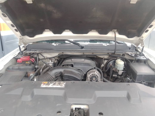 Imagen 8 de 11 de Chevrolet Silverado Ls