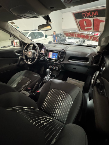 Fiat Toro 1.8 Endurance 16v Flex 4x2 Aut. 4p