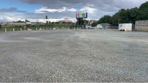 Alquilo Terreno De 4,000 M2 En La Autopista Duarte