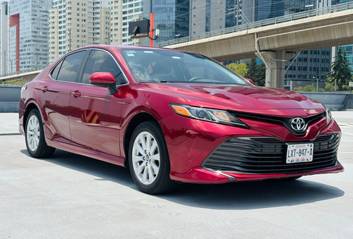 Toyota Camry 2.5 Le At