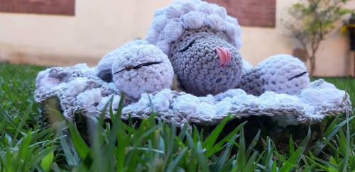 Imagen 7 de 9 de Oveja Rebecca Mantita De Apego Tejida Al Crochet