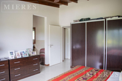 Imagen 19 de 30 de Lindisima Casa En Venta Con Vista Al Lago En Chacras De La Cruz