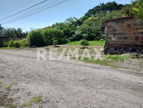 ¡construye Tu Casa De Campo! Terreno En Privada Con Vigilancia En Las Brisas