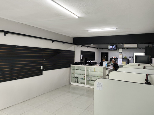 Vende-se Cyber Café Com Clientela Formada, Toda Reformada.