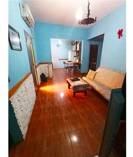 Venta Casa En Planta Alta Sobre Av. San Martin