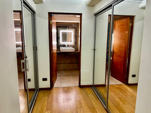 Excelente Casa Comercial Nueva Costanera - Vitacura, 4 Dorm