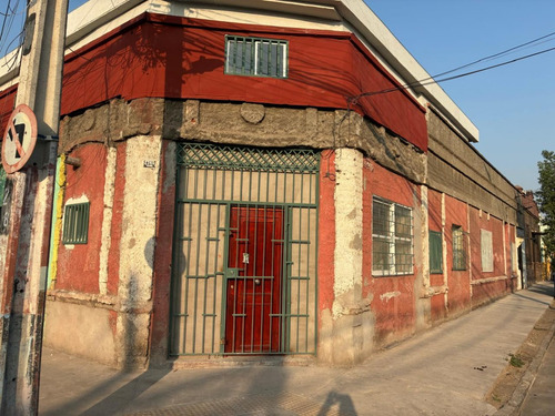 Casa Ubicada En Tacora Con 3 De Mayo