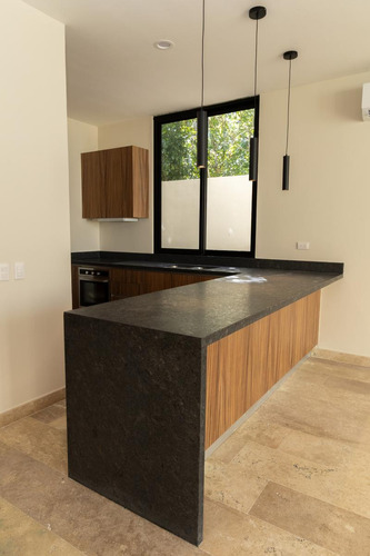 Casa En Venta En Privada Residencial Playa Del Carmen (1187)