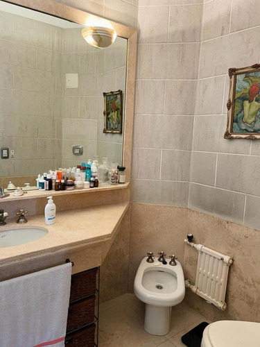Departamento En Venta - 4 Dormitorios 3 Baños - San Telmo