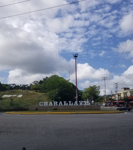 Venta Edificio Empresarial 718m2 En Charallave